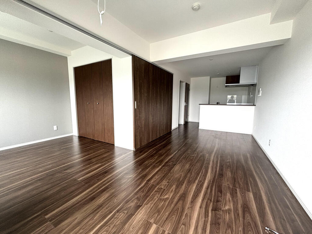 居室・リビング　ドアのスライドで部屋が仕切れます