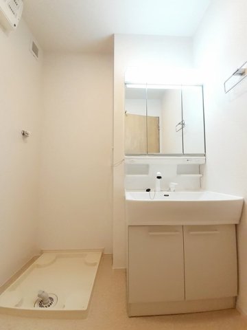 洗面設備　忙しい朝には欠かせない洗面所です