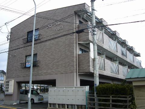 建物外観　外観写真（昼）