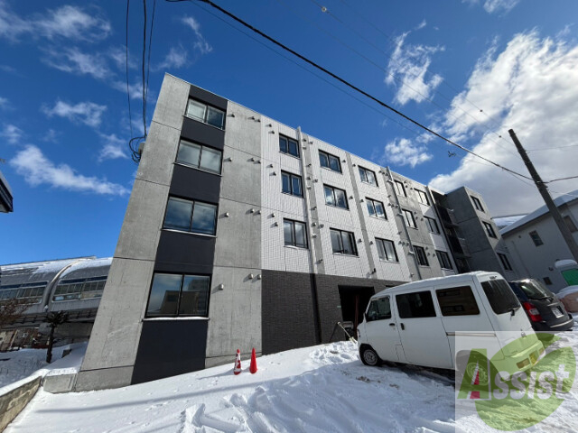 建物外観　札幌市豊平区平岸３条「Ｓａｌｕｔｅ南平岸」