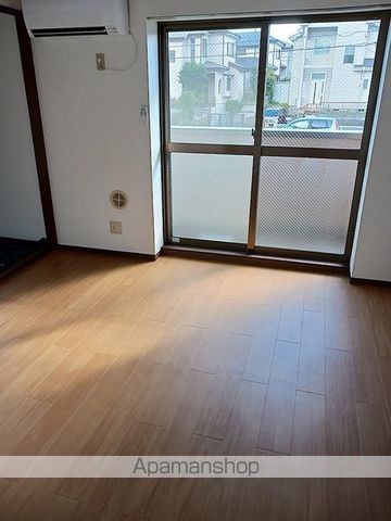 ボナール山の手パートIIの居間写真