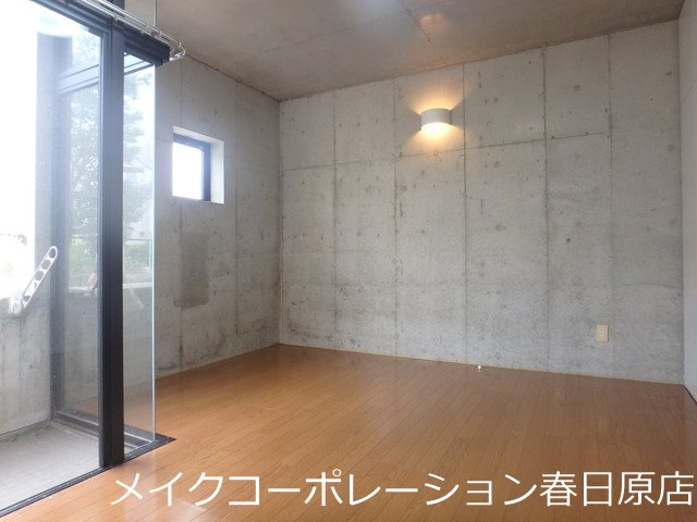居室・リビング　写真は同型タイプ