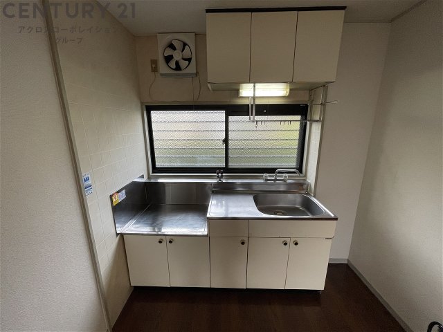 キッチン　壁付けキッチンでスペースを有効活用できます！