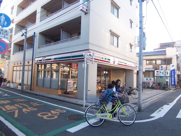 コンビニ　セブンイレブン（コンビニ）まで85m