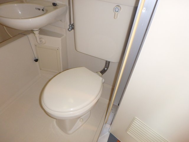 トイレ　反転タイプの他のお部屋の参考写真です。