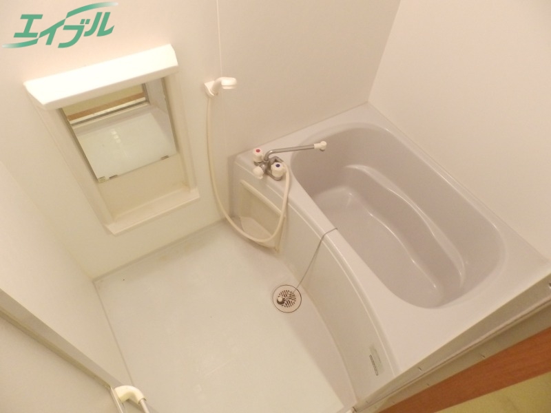 バス・シャワールーム　同タイプの部屋写真です。