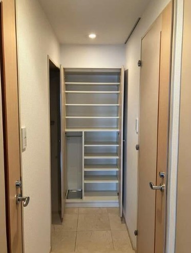 玄関　他部屋参考写真