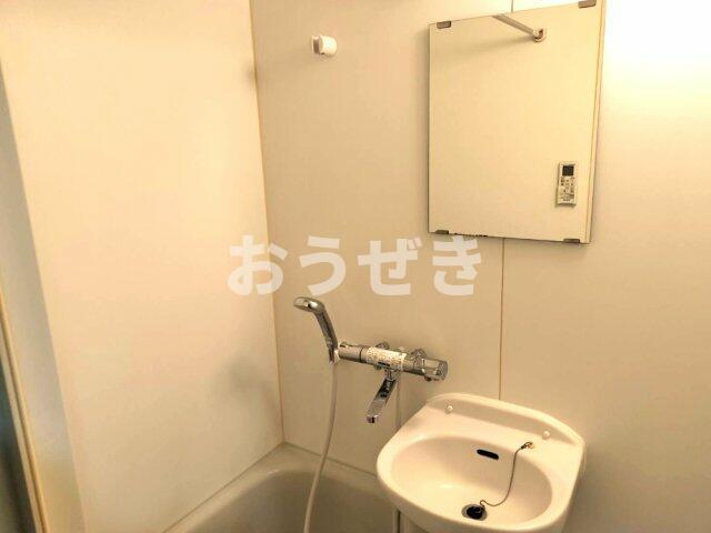 バス・シャワールーム　?