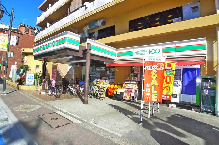 コンビニ　100円ローソン（コンビニ）まで149m
