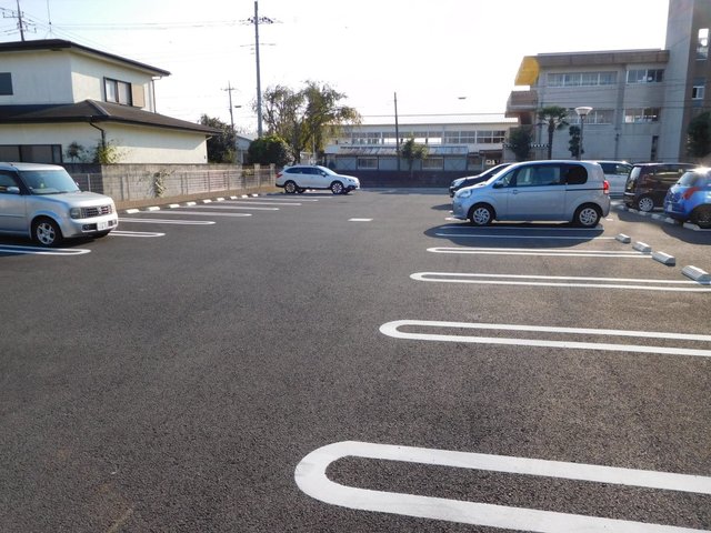 駐車場　敷地内駐車スペース