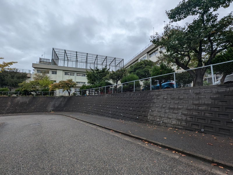 小学校　新潟市立五十嵐小学校（小学校）まで650m