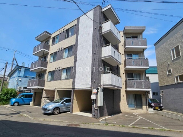 建物外観　オルセー環状通東