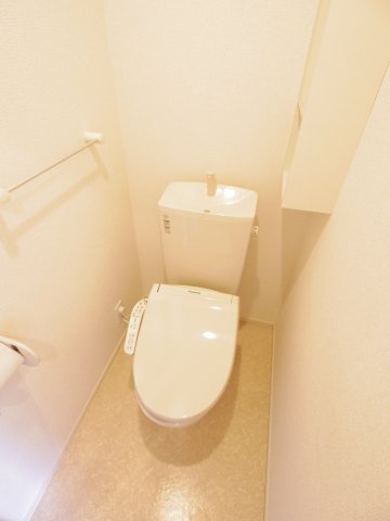 トイレ　※同仕様写真です