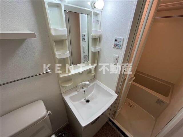 洗面設備　洗面所です