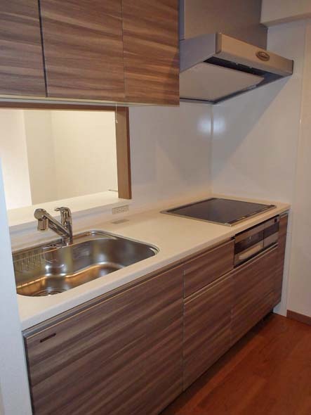 キッチン　※同タイプ別部屋写真