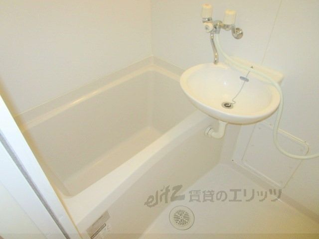 洗面設備　バス
