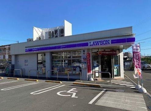 コンビニ　ローソン　座間相武台一丁目店（コンビニ）まで310m