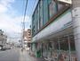 コンビニ　ファミリーマート塚本祇園東山店（コンビニ）まで190m