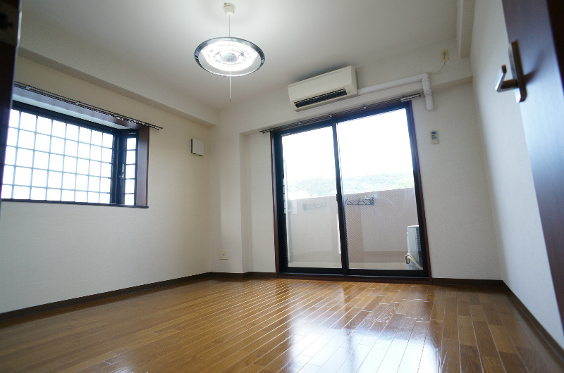 居室・リビング　東向きのお部屋です。