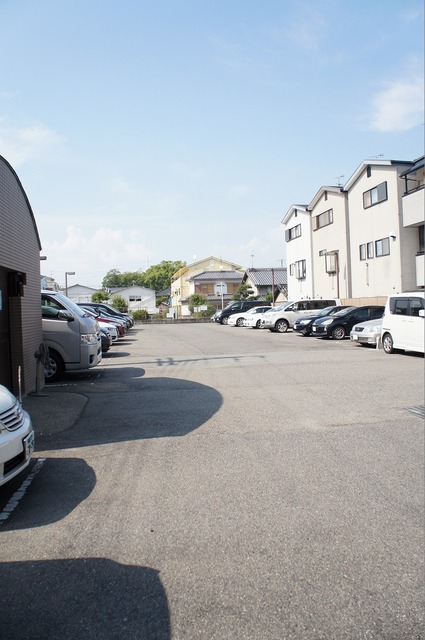 駐車場　駐車場