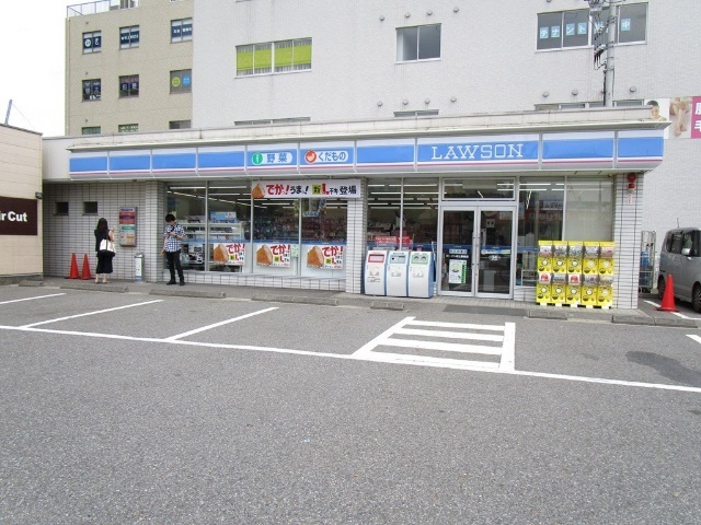 コンビニ　ローソン村上駅前店（コンビニ）まで763m