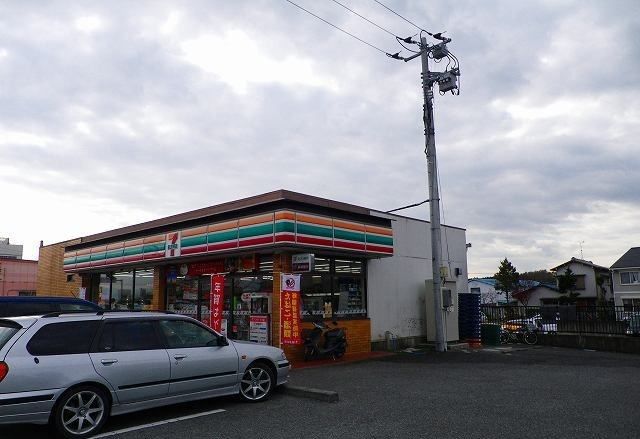 コンビニ　セブンイレブン裾野茶畑店（コンビニ）まで1600m