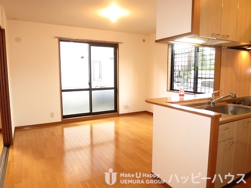 居室・リビング　※別部屋のため、参考画像です。