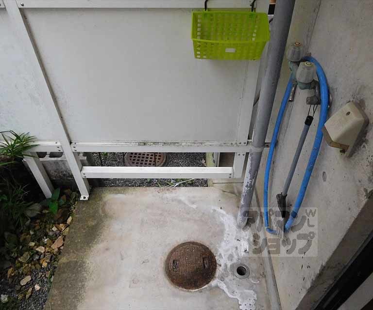 その他部屋・スペース　室外洗濯機置場
