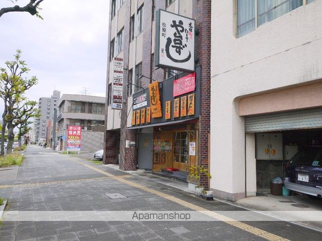 飲食店　や台ずし（飲食店）まで330m