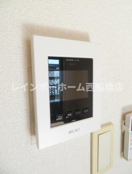 セキュリティ　同建物別部屋（反転タイプ）です
