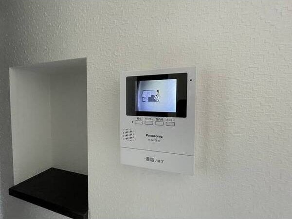 セキュリティ　防犯面に配慮したＴＶモニターホン付きです！