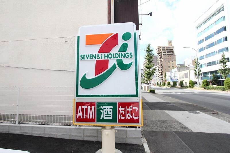コンビニ　セブンイレブン名古屋松原2丁目店（コンビニ）まで113m