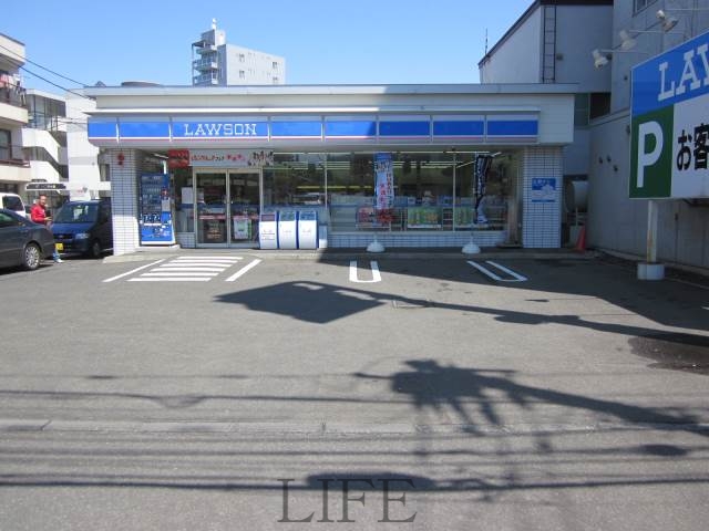 コンビニ　ローソン札幌中の島2条店（コンビニ）まで42m
