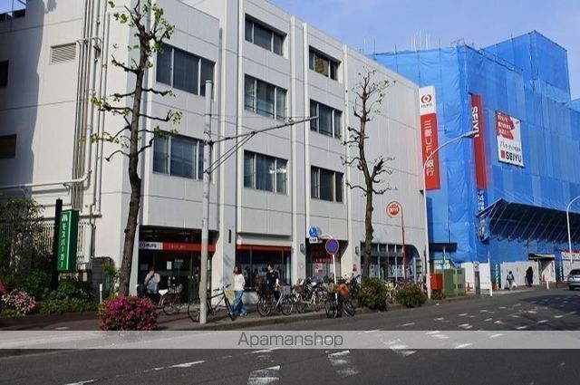 銀行　（株）三菱ＵＦＪ銀行／武蔵新城支店（銀行）まで5189m