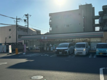コンビニ　セブンイレブン 川口西川口2丁目店（コンビニ）まで270m