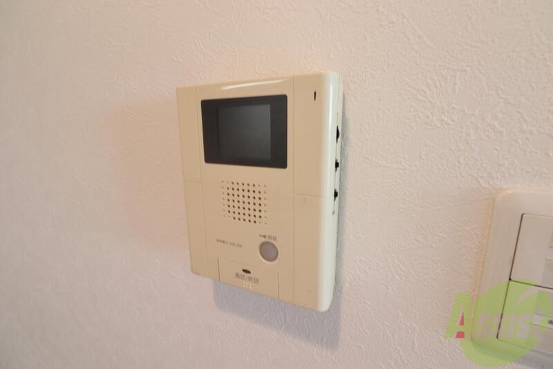 セキュリティ　もしもし、来客の確認は必ずしてからドアを開けてくださいね