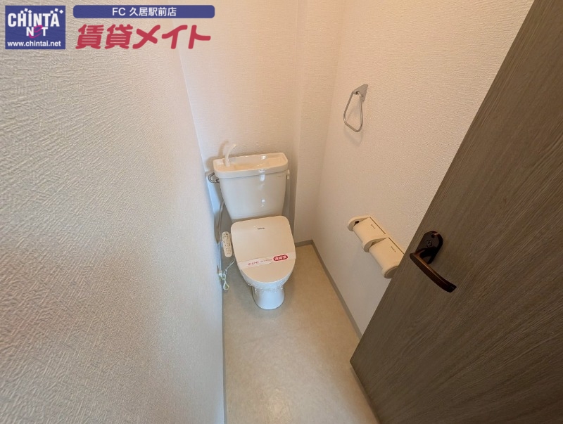 トイレ　別部屋参考写真です