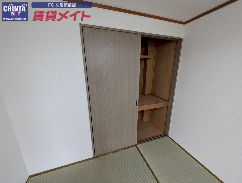 収納　別部屋参考写真です