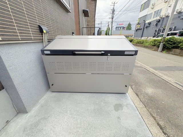 その他　敷地内ゴミ置き場完備！