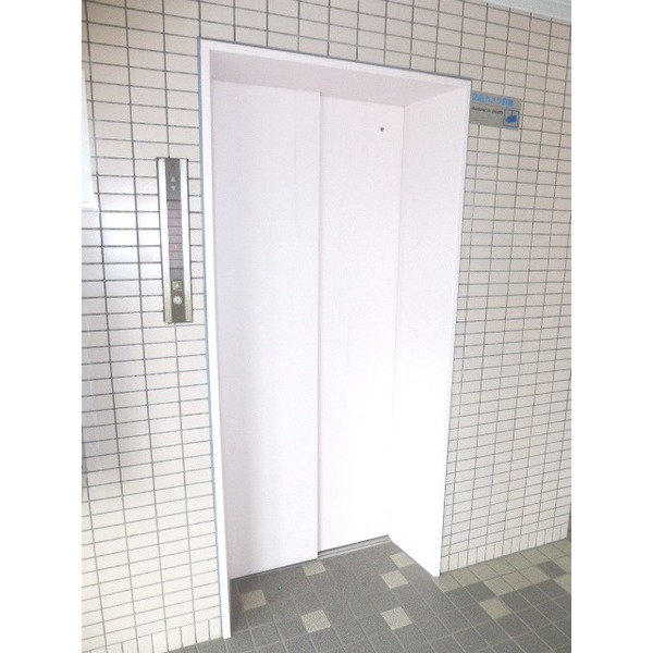 その他　エレベーター