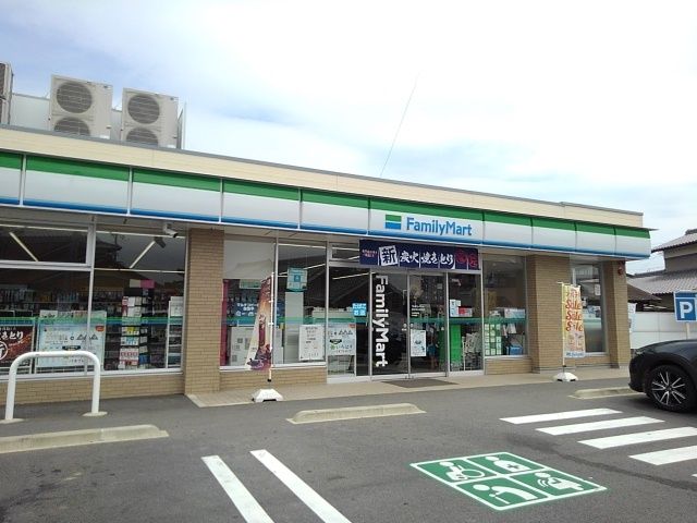 コンビニ　ファミリーマート小杉町店（コンビニ）まで600m