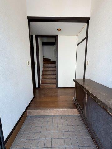 堺市堺区榎元町2丁戸建の玄関写真