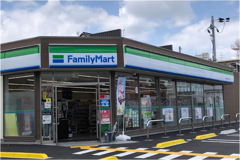 コンビニ　ファミリーマート 柏原本郷三丁目店（コンビニ）まで2030m