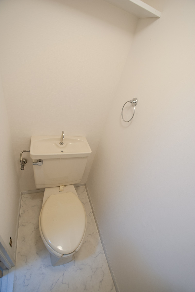 トイレ　もちろんバス・トイレ別です(^^)/※同物件別部屋参考画像