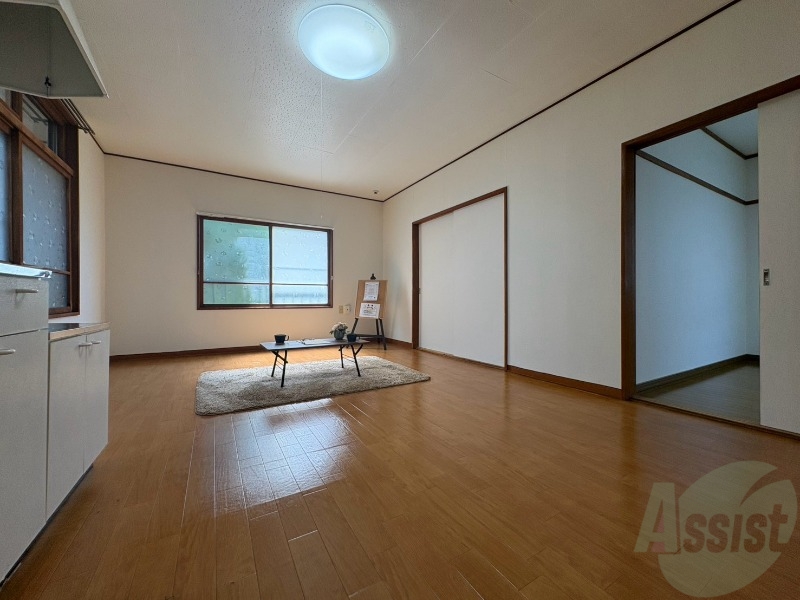 居室・リビング　広くてキレイなお部屋が広がっていて、充実した生活が送れそう。