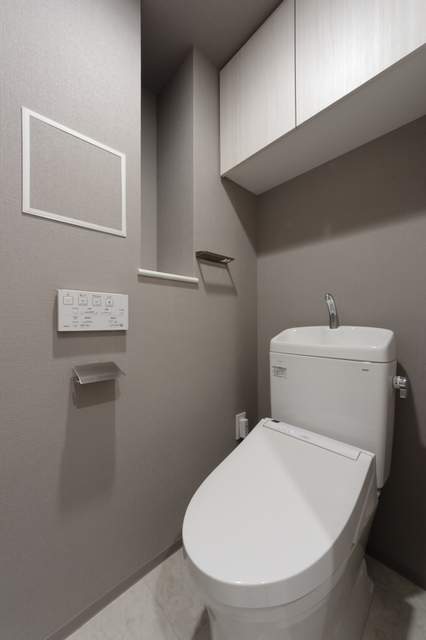 トイレ　※写真は同タイプ住戸です。