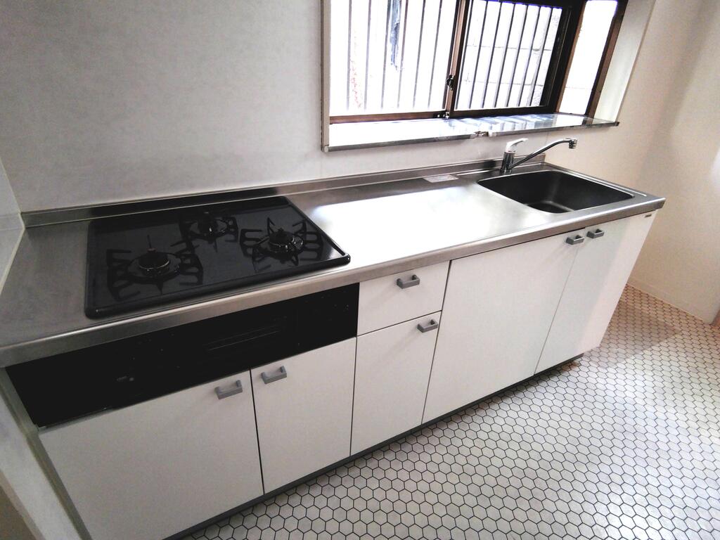 下目黒貸戸建てのキッチン写真