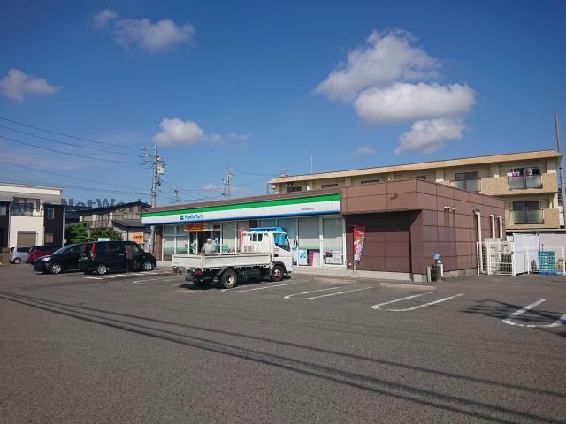 コンビニ　ファミリーマート瀬戸街道城前店（コンビニ）まで577m