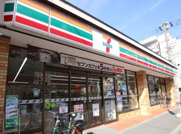 コンビニ　セブンイレブン墨田菊川店（コンビニ）まで215m