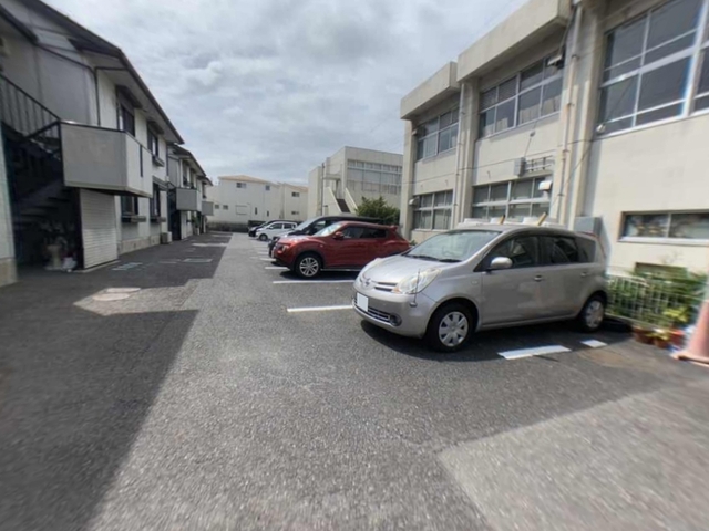 駐車場　駐車場